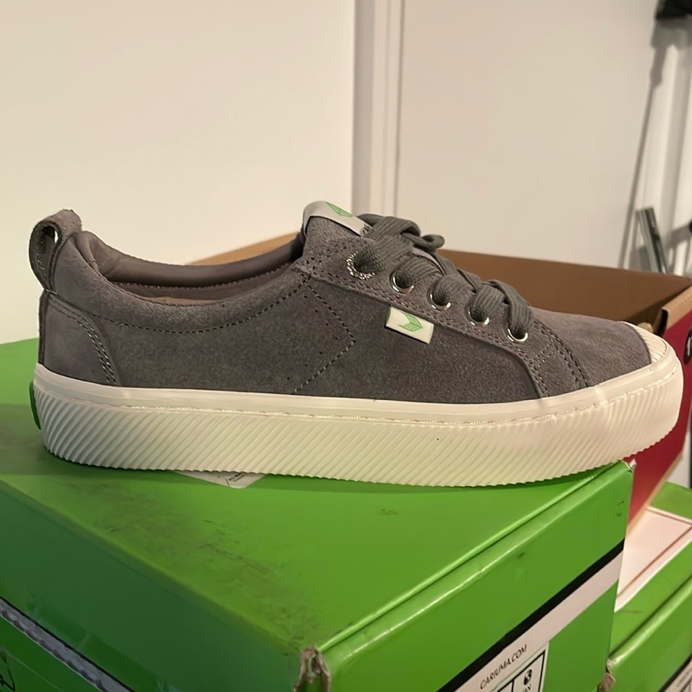 Charcoal Grey Suede OCA low profile  Size 5.5 W - 4 Men’s